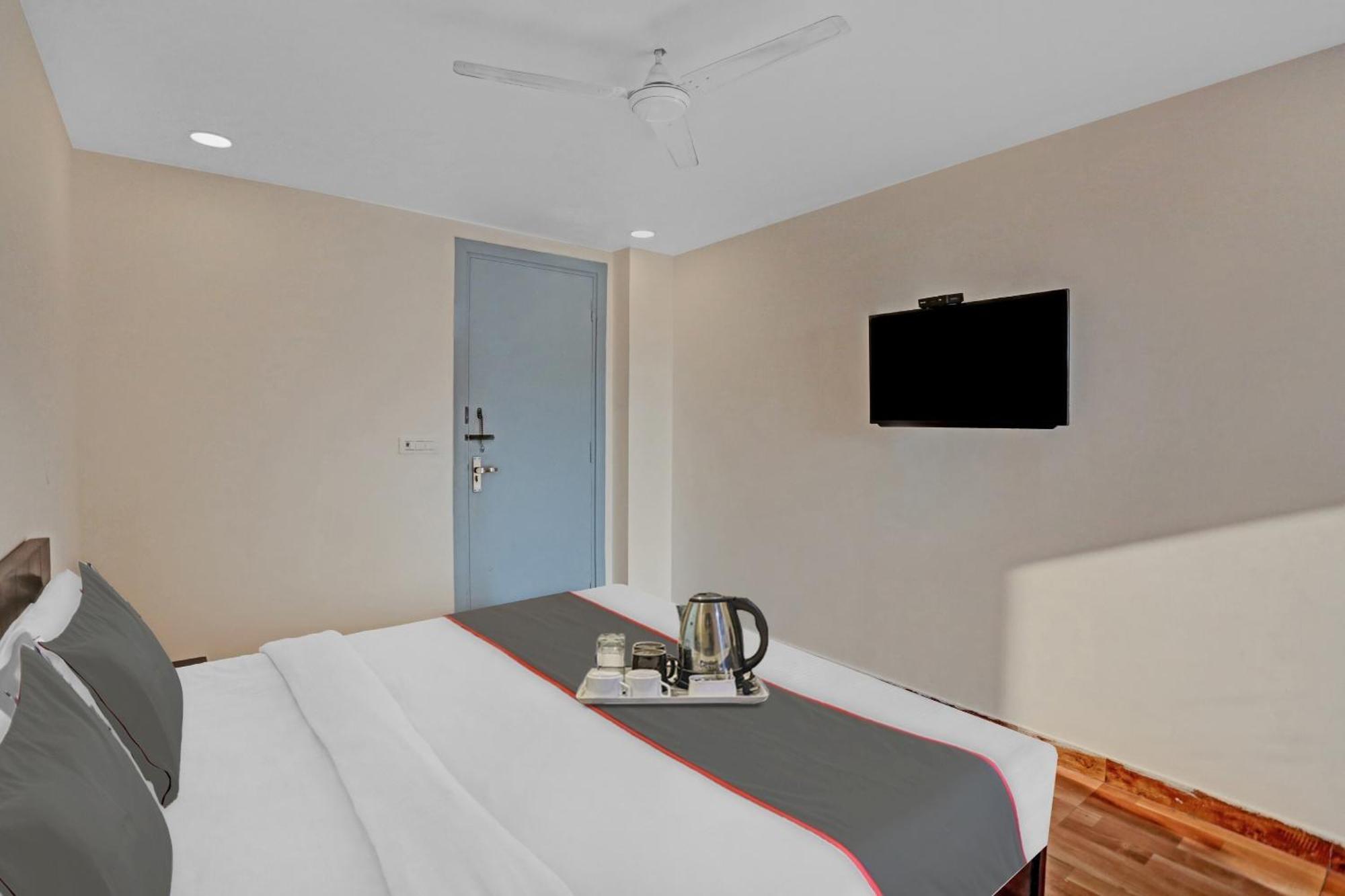 Hotel O The Grand Palm 古尔冈 外观 照片